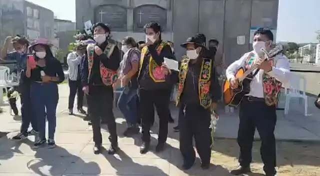 Una despedida no multitudinaria.