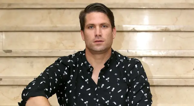 Pacon Bazán se estrena como conductor de noticias. Pacon Bazán se estrena como conductor de noticias.