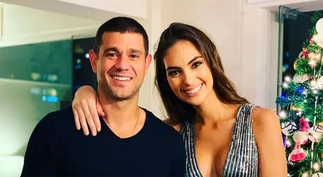 Feliz al lado de su familia.