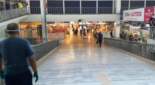 Aún no se sabe cuándo se reabrirá este centro de abastos. Aún no se sabe cuándo se reabrirá este centro de abastos.