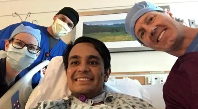 Rodrigo Valderrama, uno de los primeros pacientes en vencer al nuevo coronavirus a través del plasma. Rodrigo Valderrama, uno de los primeros pacientes en vencer al nuevo coronavirus a través del plasma.