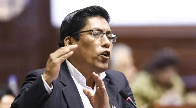 “Este Gobierno quiere realizar cambios importantes” resaltó Zeballos. “Este Gobierno quiere realizar cambios importantes” resaltó Zeballos.