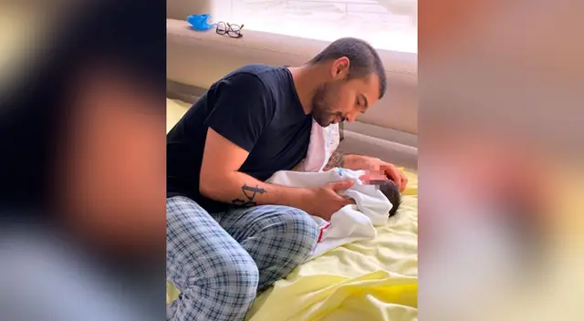 Ezio Oliva y Karen Schwarz se han convertido en padres por segunda vez hace unos días. Ezio Oliva y Karen Schwarz se han convertido en padres por segunda vez hace unos días.
