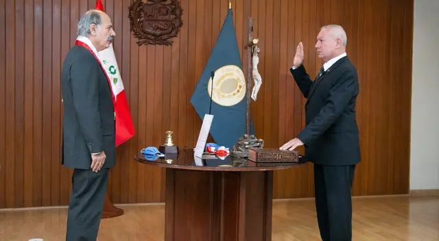 Hoy juramentó nuevo presidente del Fuero Militar para estos dos periodos Hoy juramentó nuevo presidente del Fuero Militar para estos dos periodos