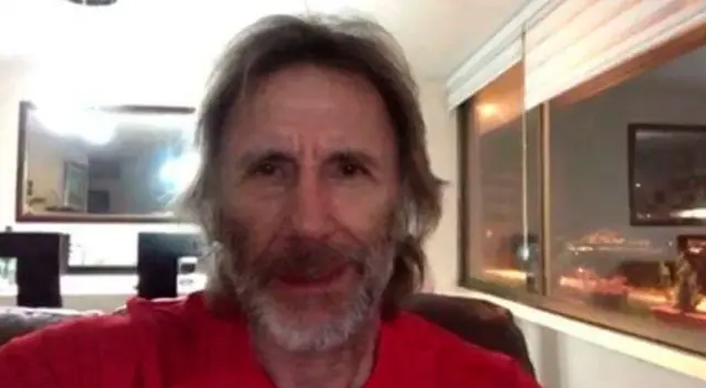Ricardo Gareca habló sobre su look.