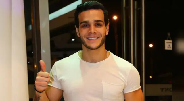 Mario Irivarren recibe el apoyo de sus fans. Mario Irivarren recibe el apoyo de sus fans.