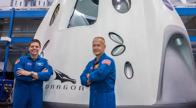 Los astronautas Bob Behnken y Doug Hurley que tripularán la nave de la NASA. Los astronautas Bob Behnken y Doug Hurley que tripularán la nave de la NASA.
