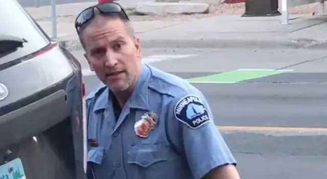 Derek Chauvin, el policía que presionó con la rodilla el cuello del afroamericano George Floyd.