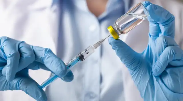 Minsa comenzó con vacunación contra influenza y neumococo a población vulnerable.