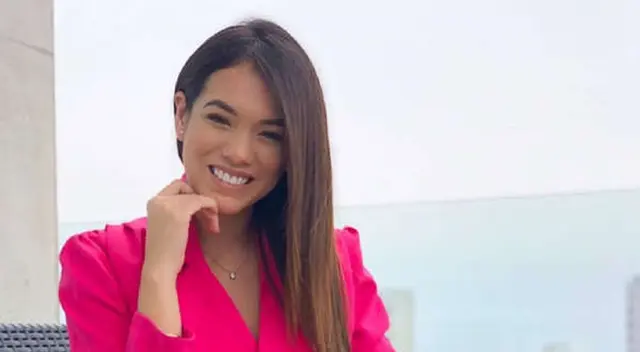 Jazmín Pinedo se previene antes de ingresar a su casa. Jazmín Pinedo se previene antes de ingresar a su casa.