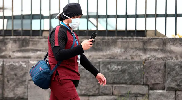 El grupo, ya cuenta con más de 80 personas, entre ellas, los especialistas en la salud dispuestos ayudar vía telefónica a las personas en situación de vulnerabilidad. El grupo, ya cuenta con más de 80 personas, entre ellas, los especialistas en la salud dispuestos ayudar vía telefónica a las personas en situación de vulnerabilidad.