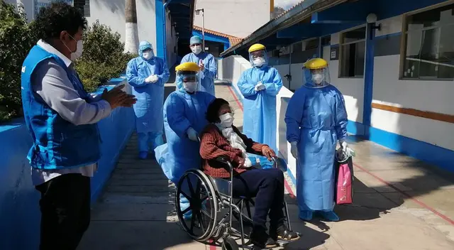 Los médicos calificaron el hecho como un milagro. Los médicos calificaron el hecho como un milagro.