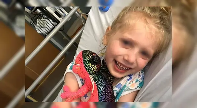 Scarlett Nicholas, de 5 años, estuvo dos meses al borde de la muerte.