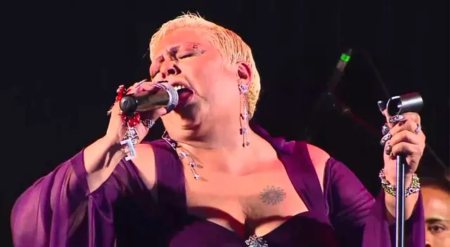 Lucía de la Cruz molesta por Richard Swing.