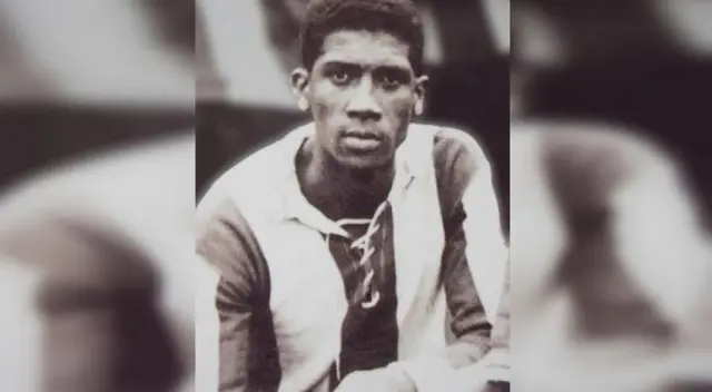 Villanueva Martínez fue apodado como 'Manguera' por su forma de juego. Villanueva Martínez fue apodado como 'Manguera' por su forma de juego.