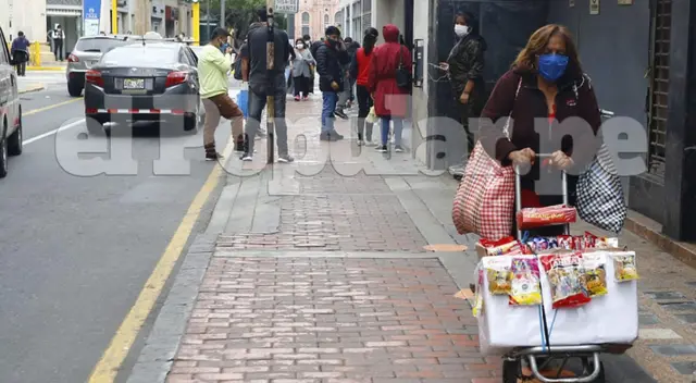 Comercio ambulatorio en Centro de Lima durante cuarentena | Foto: Félix Contreras