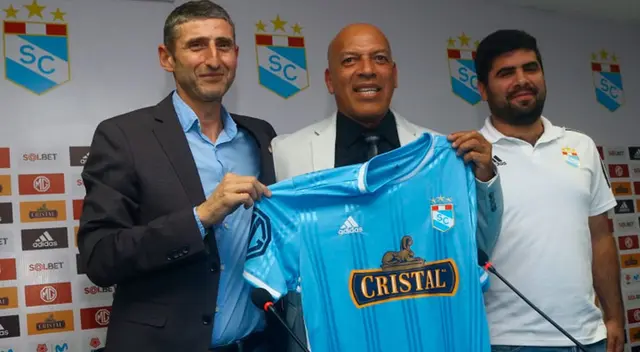 Roberto Orlando Mosquera y su pasión por el fútbol.