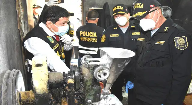 La máquina que en una hora producía 5 mil pastillas La máquina que en una hora producía 5 mil pastillas