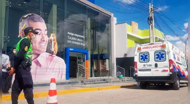 Anciano fallece en el interior de un banco Anciano fallece en el interior de un banco