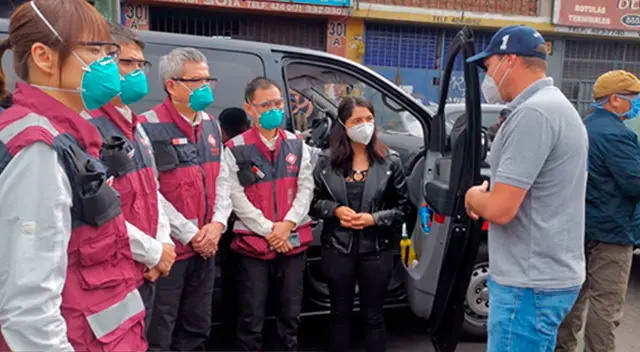 Médicos Chinos se acercan a La Victoria Médicos Chinos se acercan a La Victoria