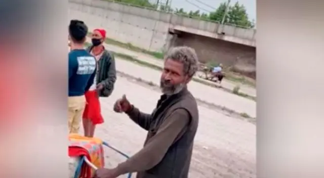 El hombre fue encontrado luego que su familia lo viera en un video viral en TikTok. El hombre fue encontrado luego que su familia lo viera en un video viral en TikTok.