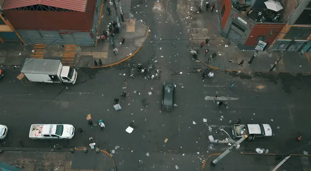 Fiscalizadores y Policía retiró a los comerciantes informales. | Fotos: Flavio Matos Fiscalizadores y Policía retiró a los comerciantes informales. | Fotos: Flavio Matos