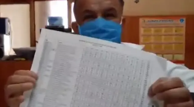 El galeno sostiene que corruptos están malgastando el dinero del Estado en actos ilícitos.