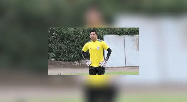 Su hijo se enfermó , pero el club le quió el seguro.