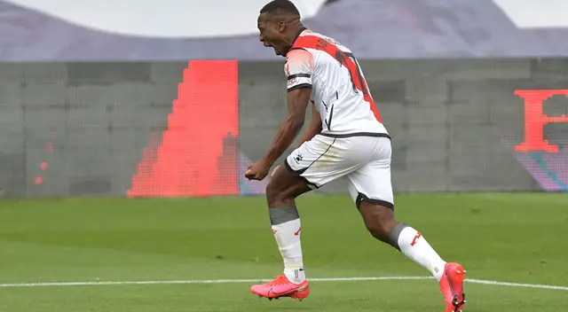 Luis Advíncula fue la figura de su equipo | Foto: Rayo Vallecano