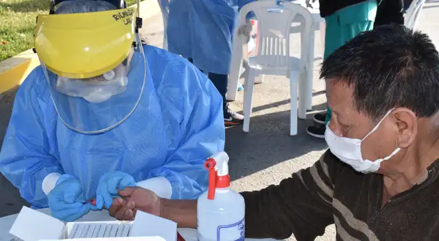 Abuelitos chalacos dieron positivo al COVID-19. Abuelitos chalacos dieron positivo al COVID-19.