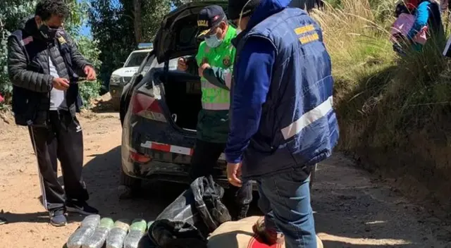 Fiscalía de La Libertad investiga al policía Antony Wilfredo Zavaleta Rubio por llevar sacos de marihuana en su automóvil Fiscalía de La Libertad investiga al policía Antony Wilfredo Zavaleta Rubio por llevar sacos de marihuana en su automóvil