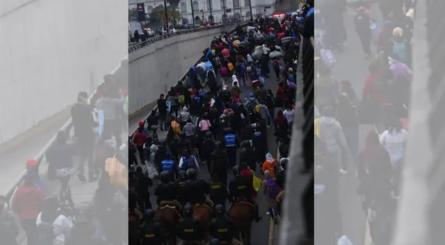 Aglomeración de ambulantes formales e informales. Aglomeración de ambulantes formales e informales.