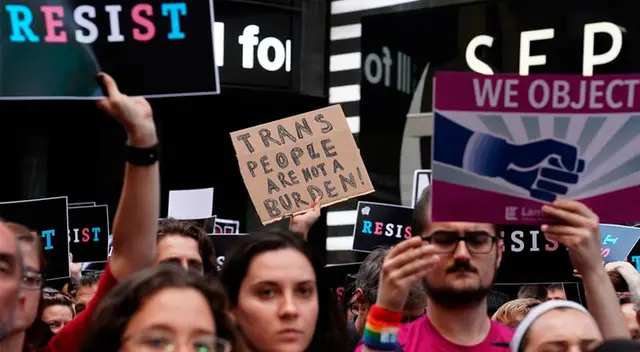 La nueva norma reemplaza a otra que fue aprobada en 2016 por el expresidente Barack Obama. La nueva norma reemplaza a otra que fue aprobada en 2016 por el expresidente Barack Obama.