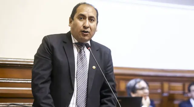 Richard Arce denunció pago del Congreso.