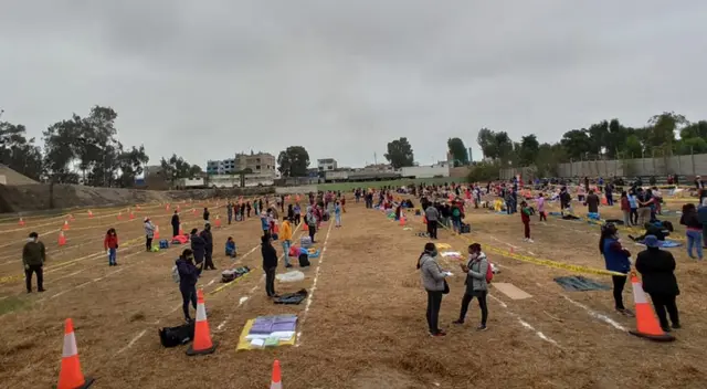 Habilitan espacios para vendedores en San Juan de Miraflores.