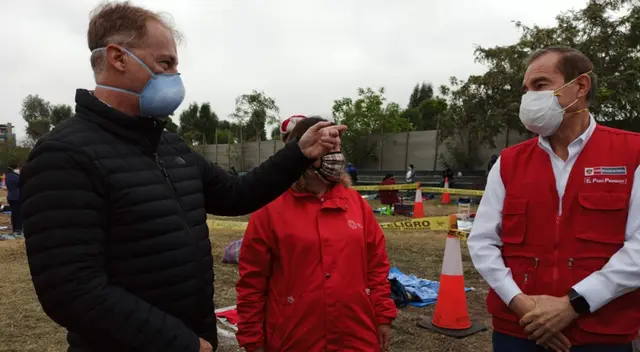Habilitan espacios para vendedores en San Juan de Miraflores.