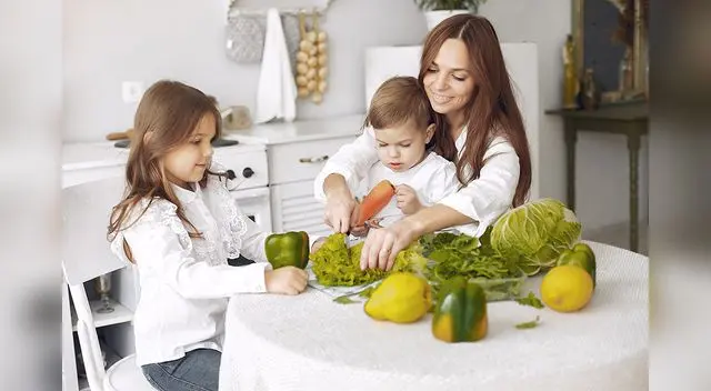 Se recomienda clasificar los alimentos para crear una nutritiva canasta según las necesidades del organismo de la persona. Se recomienda clasificar los alimentos para crear una nutritiva canasta según las necesidades del organismo de la persona.