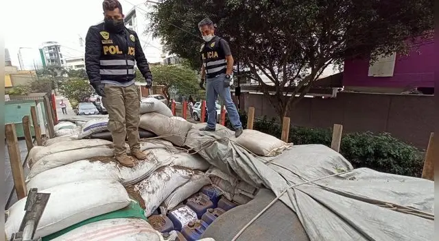 Cargamento estaba planeado ser llevado al VRAEM. Cargamento estaba planeado ser llevado al VRAEM.