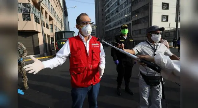 Para el ministro Martos el toque de queda por las noche todavía debería continuar para evitar eventos sociales en medio de esta pandemia del Covid-19. Para el ministro Martos el toque de queda por las noche todavía debería continuar para evitar eventos sociales en medio de esta pandemia del Covid-19.