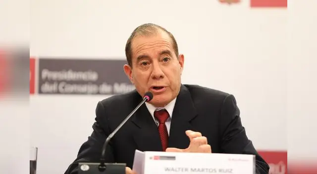 Para el ministro Martos el toque de queda por las noche todavía debería continuar para evitar eventos sociales en medio de esta pandemia del Covid-19. Para el ministro Martos el toque de queda por las noche todavía debería continuar para evitar eventos sociales en medio de esta pandemia del Covid-19.