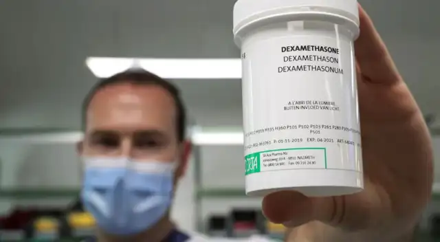 La dexametasona se usa generalmente para tratar ciertas formas de artritis, alergias severas y asma. La dexametasona se usa generalmente para tratar ciertas formas de artritis, alergias severas y asma.