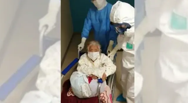 Abuelita venció al COVID-19 en Lambayeque.