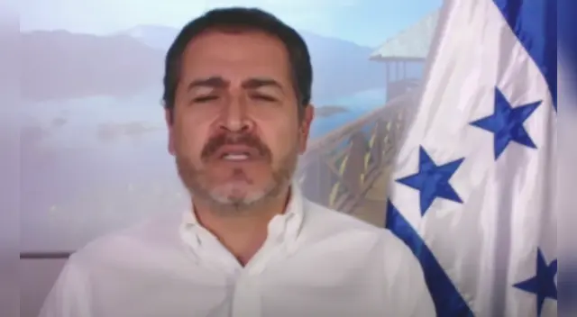 La conferencia fue televisada y realizada por la noche del último martes.