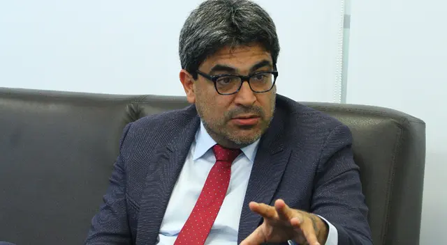 Ministro de Educación, Martín Benavides, le respondió a congresista Cecilia García. Ministro de Educación, Martín Benavides, le respondió a congresista Cecilia García.