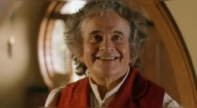 El actor Ian Holm era conocido por interpretar a Bilbo Baggins en las películas del "Señor de los Anillos", entre otros papeles. El actor Ian Holm era conocido por interpretar a Bilbo Baggins en las películas del "Señor de los Anillos", entre otros papeles.