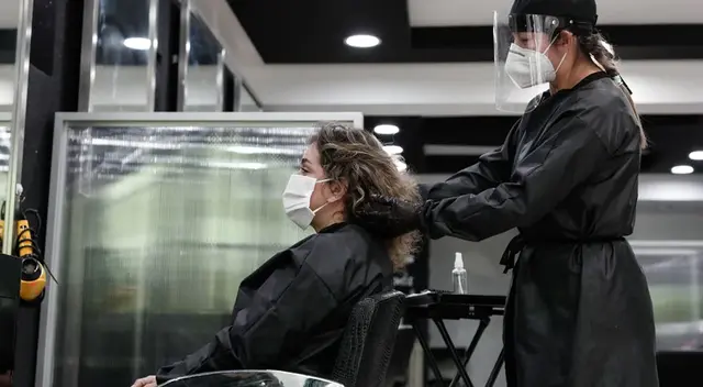 Peluquerías atenderán previa cita desde el lunes 22 de junio.