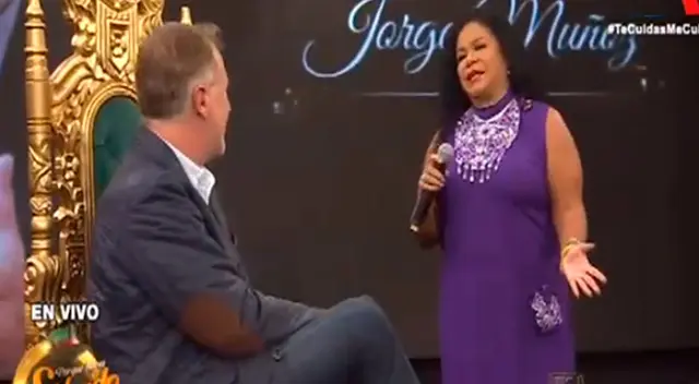 Eva Ayllón sorprendió al cantarle a Jorge Muñoz. Eva Ayllón sorprendió al cantarle a Jorge Muñoz.