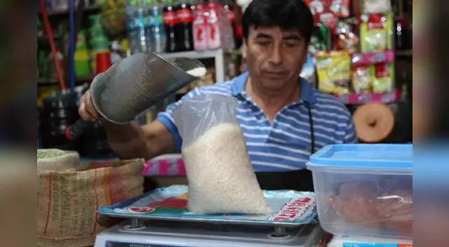 Hay cerca de 360 toneladas de arroz que no habrían sido consumido en esta etapa de emrgencia nacional. Hay cerca de 360 toneladas de arroz que no habrían sido consumido en esta etapa de emrgencia nacional.