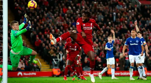 Liverpool visita a Everton por el clásico de la Premier League. Liverpool visita a Everton por el clásico de la Premier League.