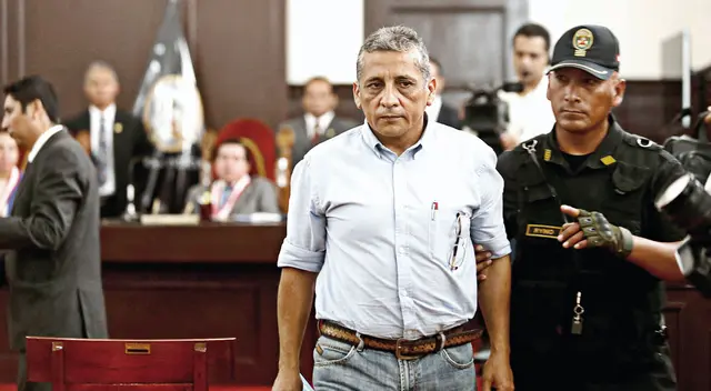 Su abogada, Carmen Huidobro, indicó desconocer los temas del que habría tocado su defendido, sin embargo, descartó que haya sido por esa plataforma virtual.